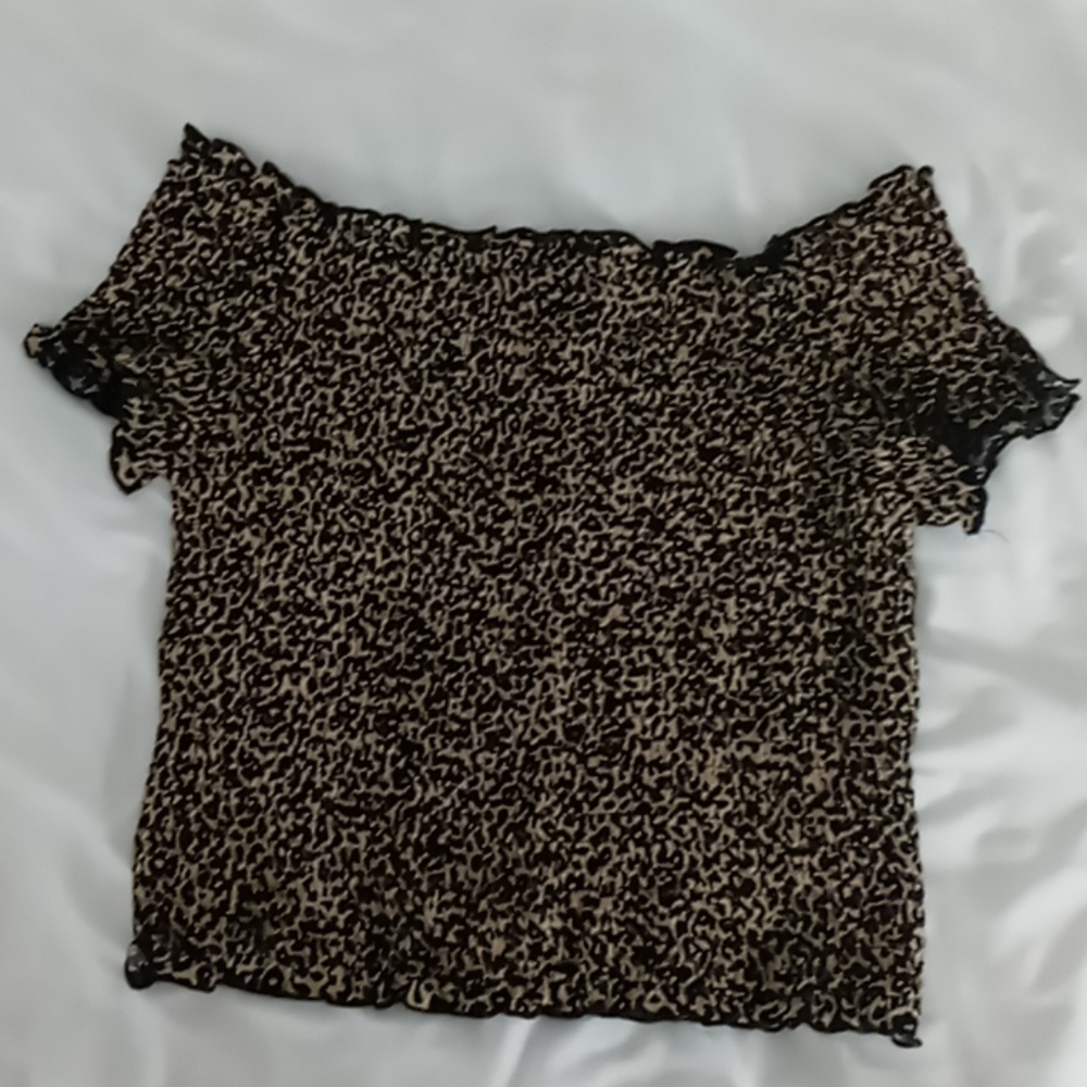Forever 21 Leopard print off-the-shoulder crop top